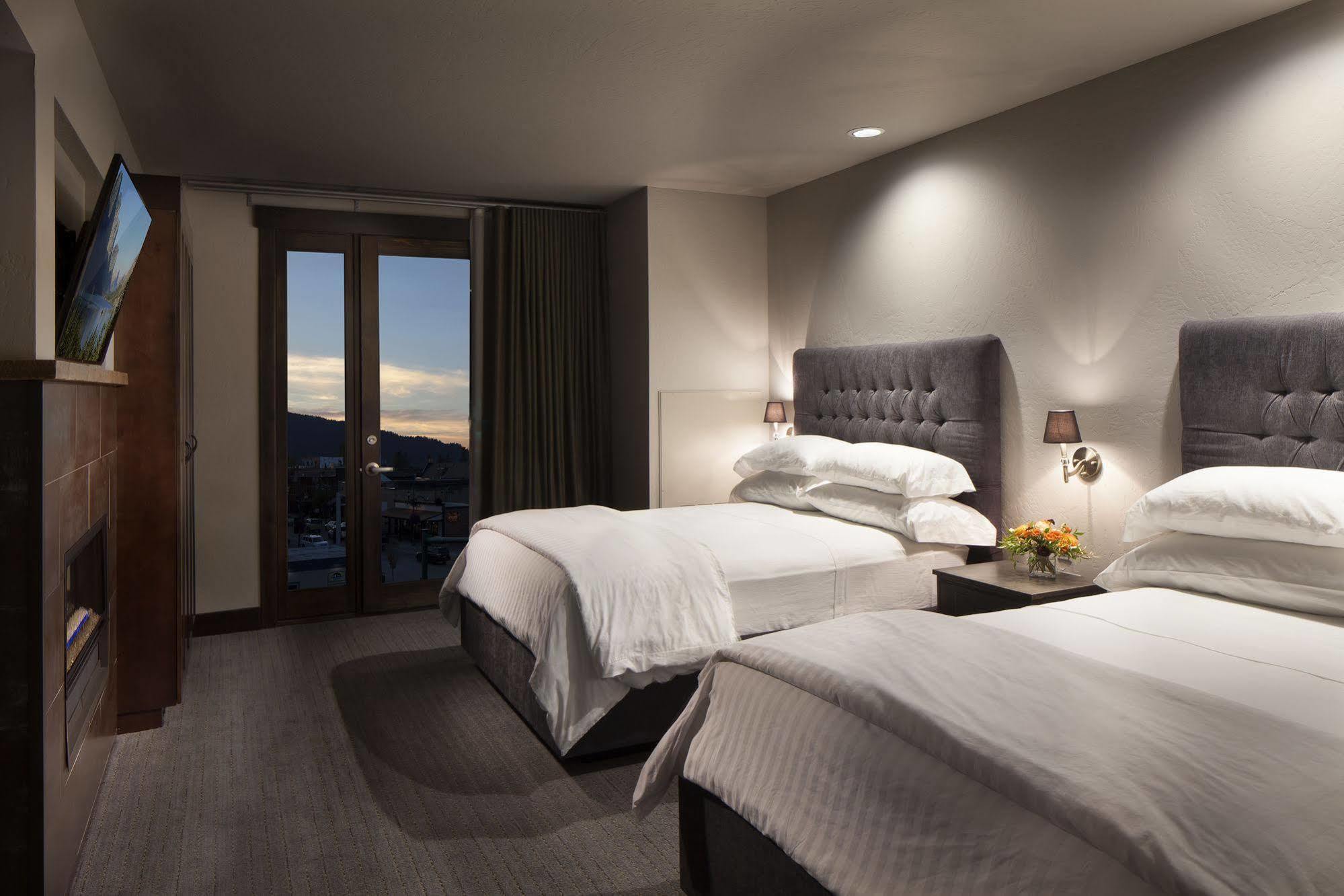 Firebrand Hotel Whitefish Eksteriør bilde